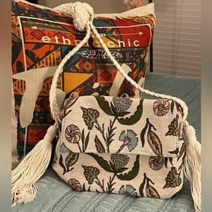 Cute floral purse by Universal Thread